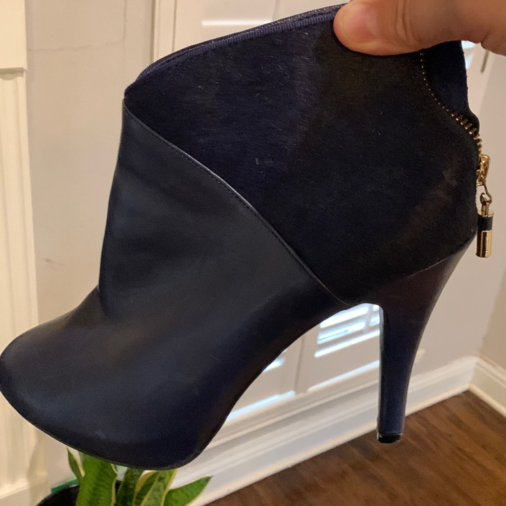 Me too booties blue, great condition as shown in pics.